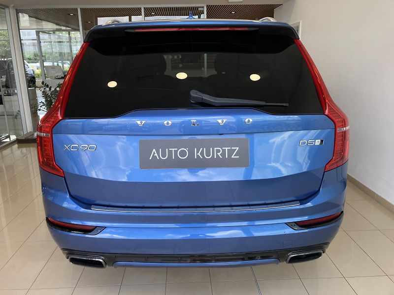 Volvo XC90 D5 AWD R-Design AT8, ČR - fotka 8 z 54