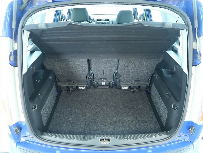 Škoda Roomster (2006) Style 1.2 12V, ČR,1.maj - fotka 13 z 14