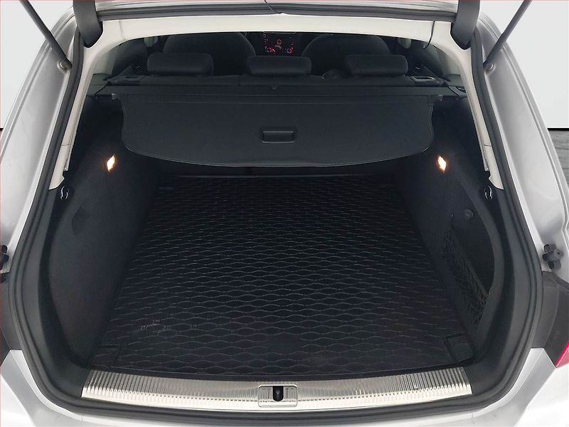 Audi A4 (2008) Ambiente 2.0 TDI, Automat - fotka 14 z 20