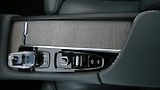 Volvo XC90 B5 AWD Inscription Auto 7míst - náhled 16