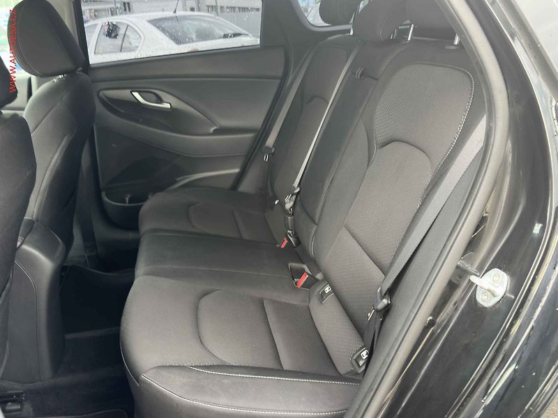 Hyundai i30 (2019) 1.4i, 1.maj,ČR, servis.kniha - fotka 10 z 20