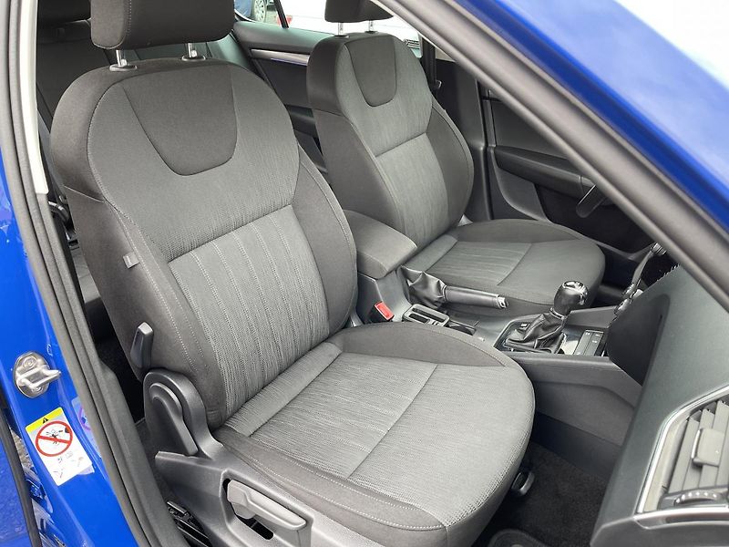 Škoda Octavia 1.6 TDi 85kW Dsg STYLE+ DPH ČR - fotka 26 z 39