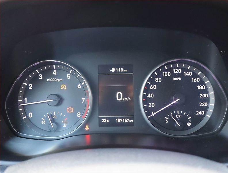 Hyundai i30 (2017) 1.4 CVVT, Tempomat - fotka 11 z 20