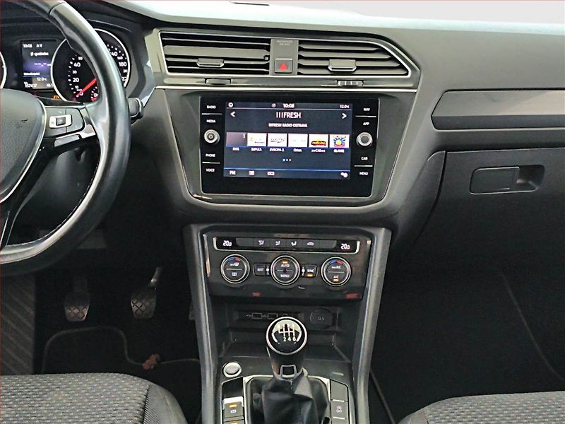 Volkswagen Tiguan Allspace (2018) Comfortline 1.4 TSI, 7 míst - fotka 12 z 19