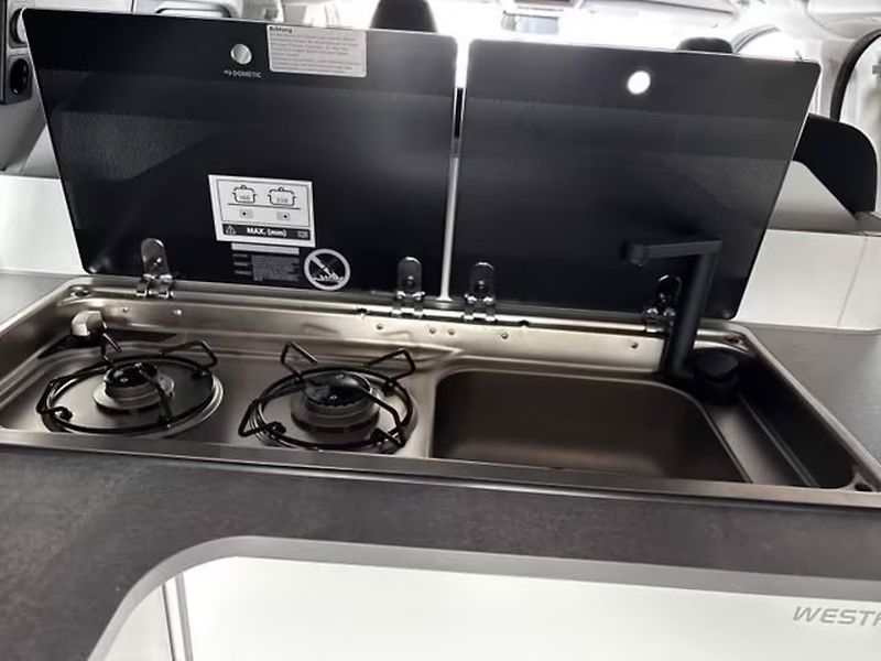 Ford Tourneo Custom (2026) Nugget Titanium 320 L2 - fotka 13 z 16
