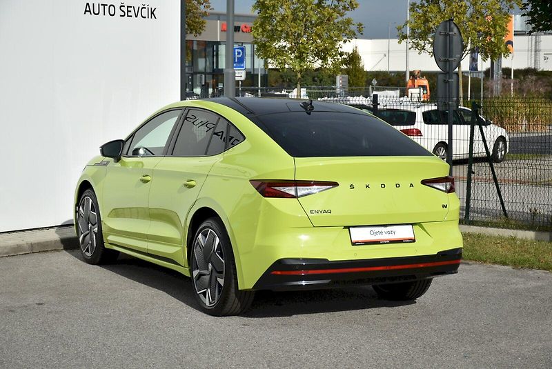 Škoda Enyaq (2023) RS 220kW 4x4 - fotka 8 z 34