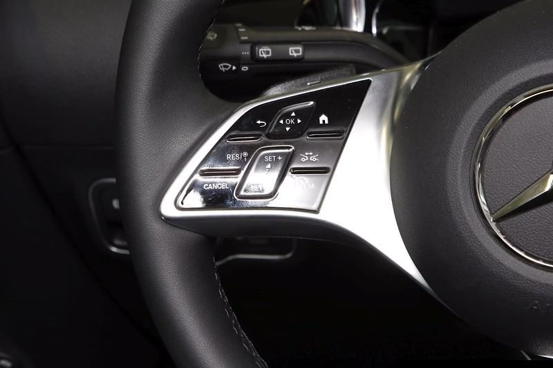 Mercedes-Benz EQA 300 4M Progressive Distronic - fotka 11 z 13