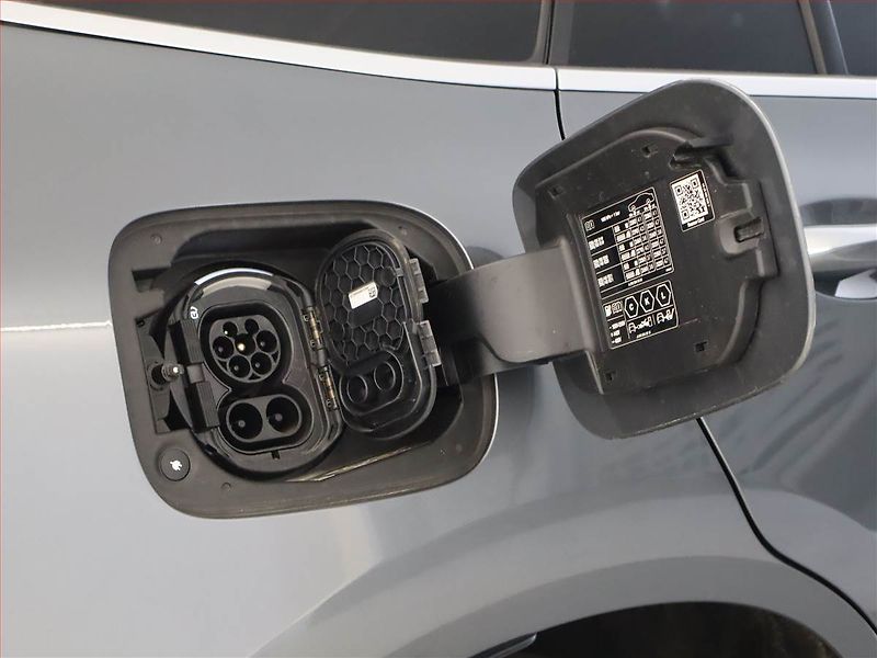 Mercedes-Benz EQC (2022) 400 4MATIC, SoH 98% - fotka 26 z 27