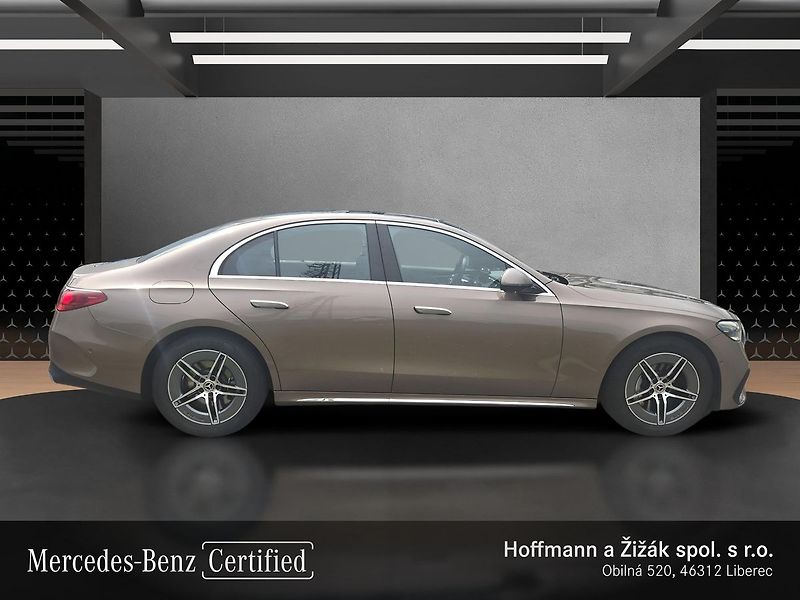 Mercedes-Benz Třídy E 450 d AMG 4MATIC - fotka 4 z 27