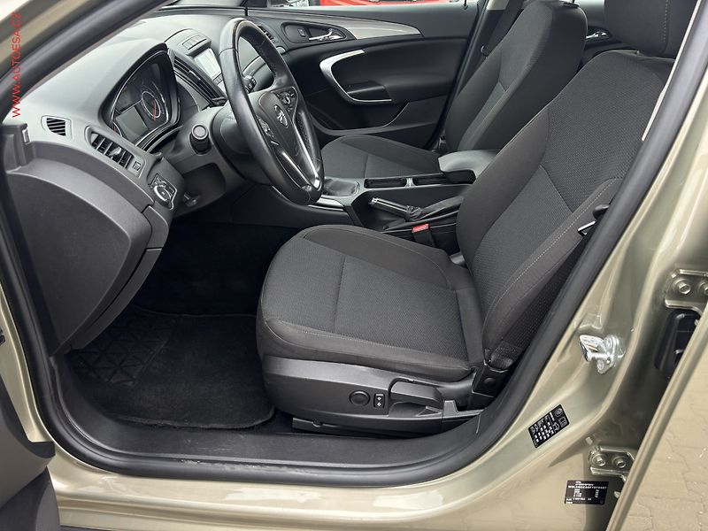 Opel Insignia (2015) 2.0 CDTi, ČR - fotka 9 z 22