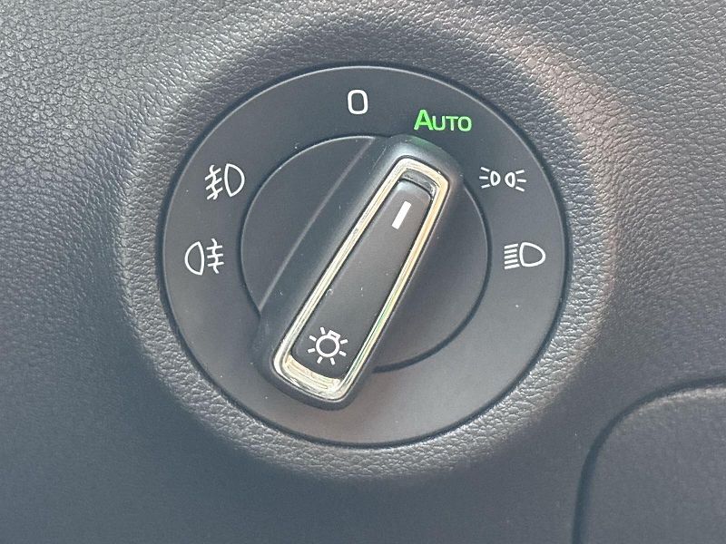 Škoda Karoq (2022) 2.0 TDI Style + - fotka 16 z 32