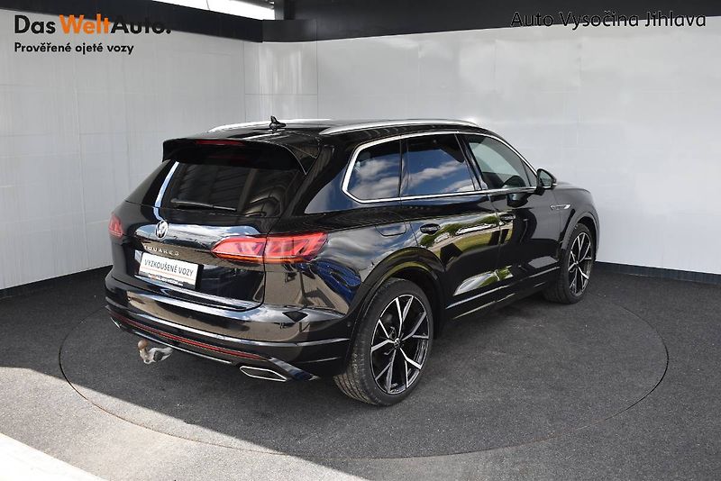 Volkswagen Touareg (2023) R-Line 3.0TDI 210kW,Tažné,Weba - fotka 2 z 31