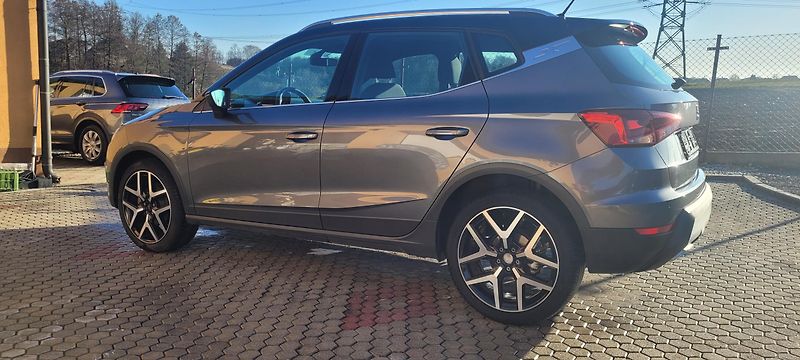 Seat Arona (2018) FR 1,5TSi 110kW benzín - fotka 5 z 47