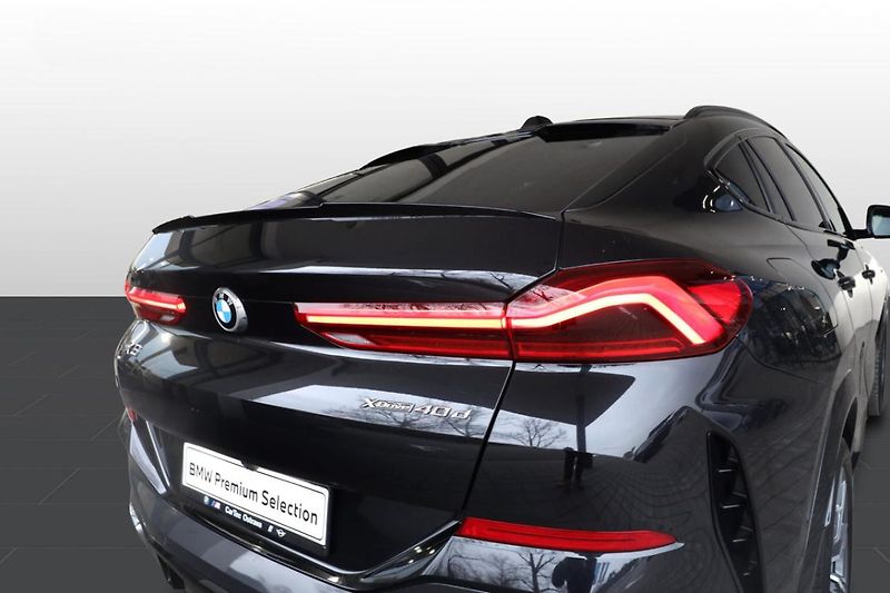 BMW X6 xDrive40d - fotka 20 z 31