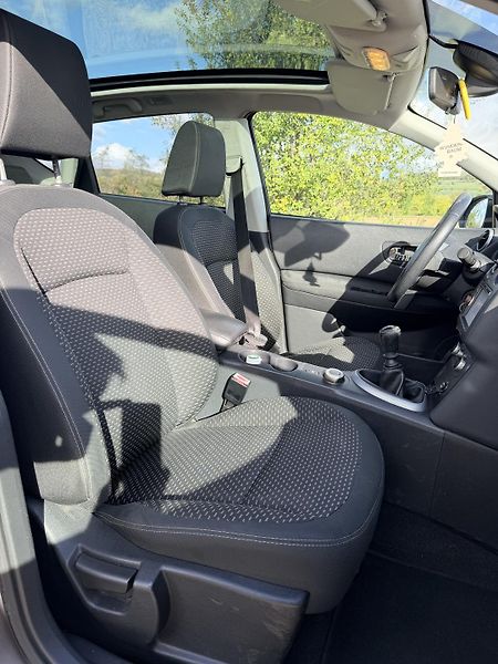 Nissan Qashqai (2008) - fotka 13 z 28