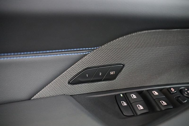 BMW Řada 4 M440i xDrive Gran Coupé - fotka 24 z 28