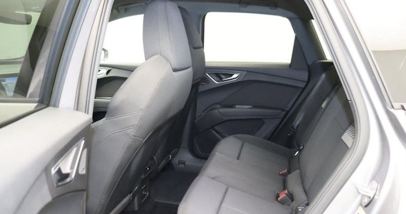 Audi Q4 e-tron  50 quattro S-LINE 21