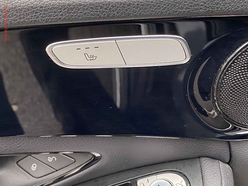 Mercedes-Benz Třídy C (2016) 1.6, AT, LED - fotka 12 z 20