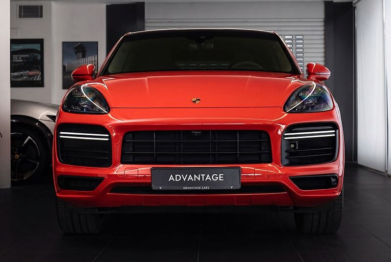 Porsche Cayenne Turbo Coupe Approved/Ceramic/B - fotka 2 z 22