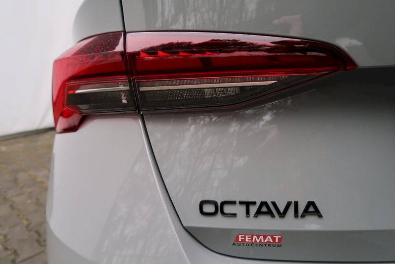 Škoda Octavia (2025) RS 2,0 TSi/195 kW DSG - fotka 30 z 32