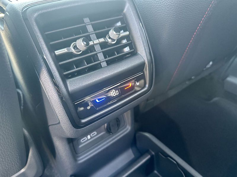 Škoda Kodiaq (2026) 2.0 TSI 4x4 DSG RS - fotka 18 z 37