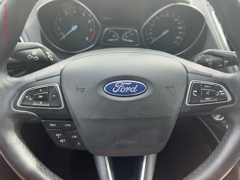 Ford Kuga (2019) 1.5EB, Navi, TZ, park.čidla - fotka 12 z 19