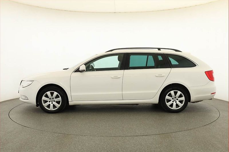 Škoda Superb (2012) 2.0 TDI, Serv.kniha, Xenony - fotka 3 z 16