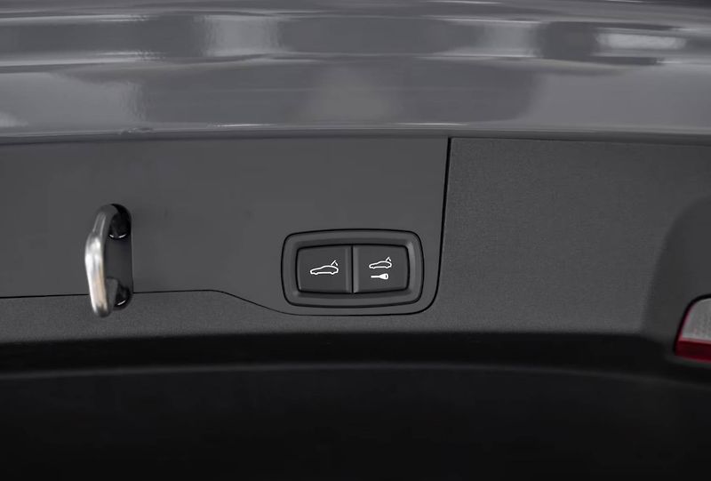 Porsche Taycan 4 Cross Turismo HuD Pano Venti - fotka 22 z 23