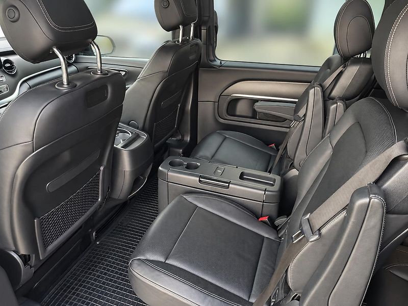 Mercedes-Benz Třídy V (2021) Mercedes-Benz V 300 d 4MATIC  - fotka 24 z 30