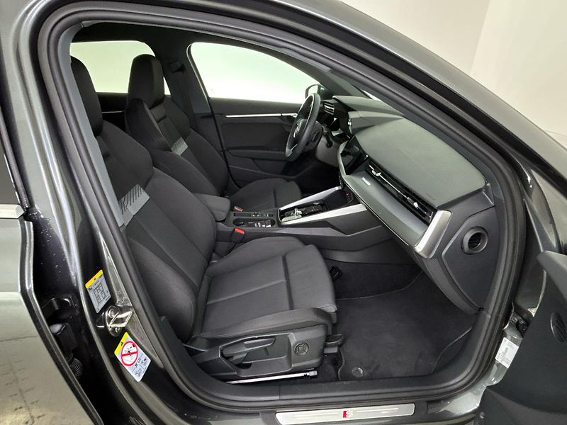 Audi A3 S-Line Sportback - fotka 9 z 30
