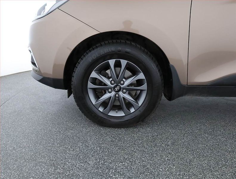Hyundai ix35 (2015) 2.0 CRDi, 4X4, Serv.kniha - fotka 17 z 17