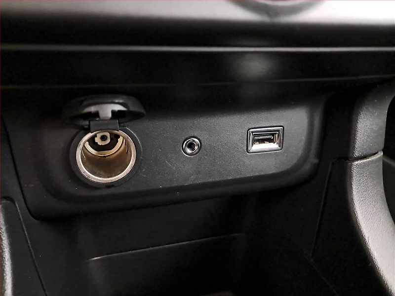 Citroën C3 (2019) 1.2 PureTech, ČR,1.maj - fotka 13 z 17
