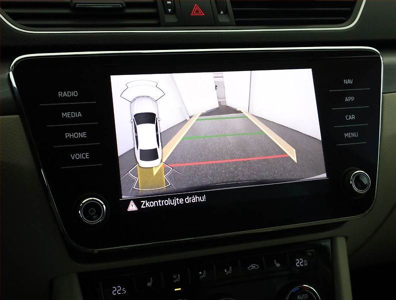 Škoda Superb (2021) Style 2.0 TDI - fotka 14 z 20