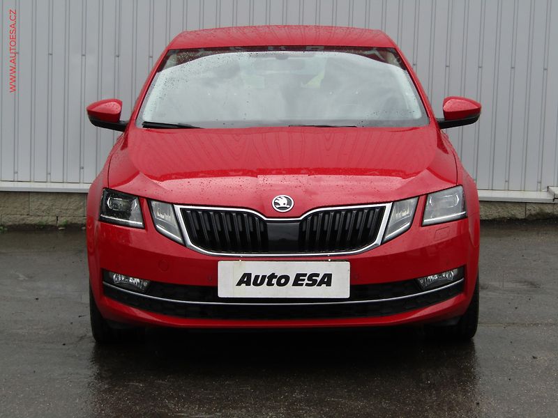 Škoda Octavia (2019) 2.0 TDi, 1.maj,ČR, Style, LED - fotka 2 z 21