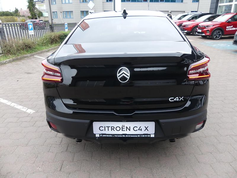 Citroën C4 X (2026) MAX Hybrid 145k Automatic - fotka 6 z 23