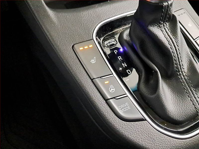 Hyundai i30 (2021) 1.0 T-GDI, Automat, Serv.kniha - fotka 19 z 19