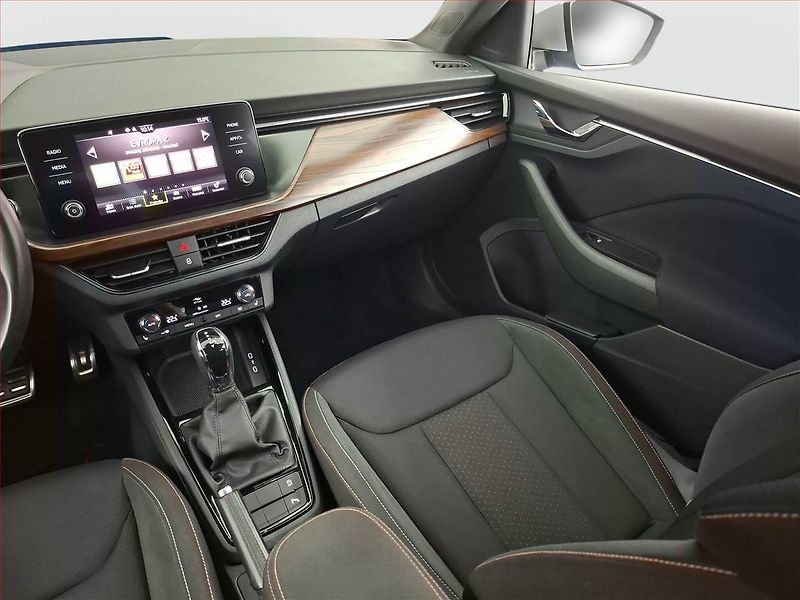 Škoda Kamiq (2022) 1.0 TSI - fotka 8 z 20