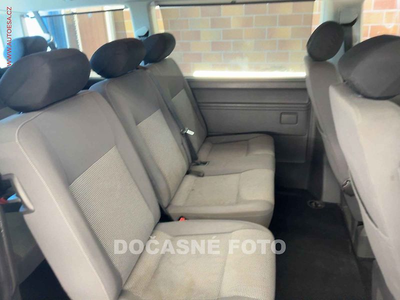 Volkswagen Caravelle (2011) 2.0TDi, Comfortline, TZ, - fotka 5 z 9