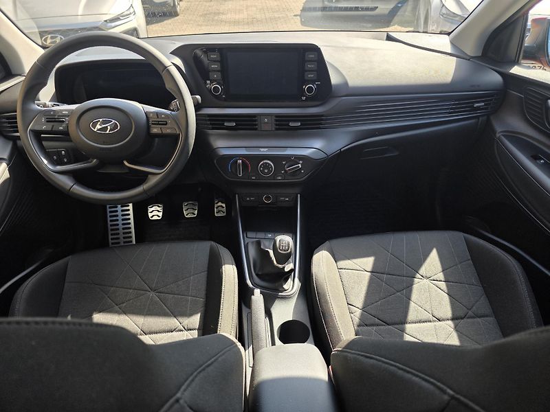 Hyundai Bayon 1.2-ZÁRUKA-KAMERA-SMART - fotka 3 z 19