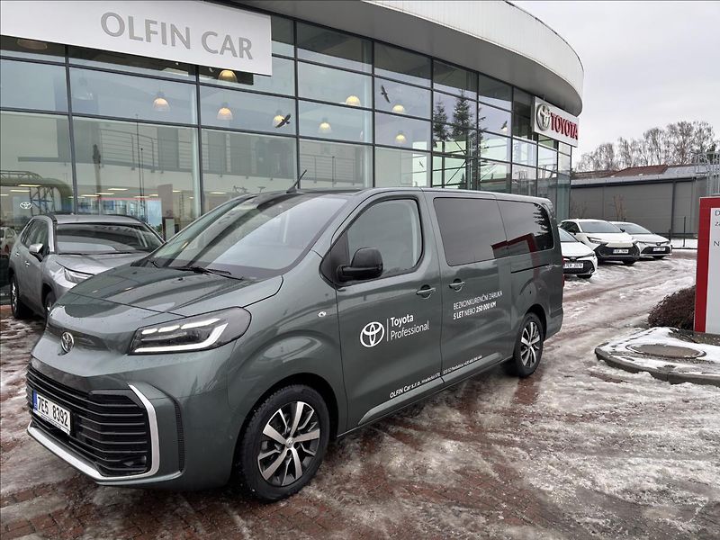 Toyota ProAce 2,0 Family 8S Webasto - fotka 2 z 10