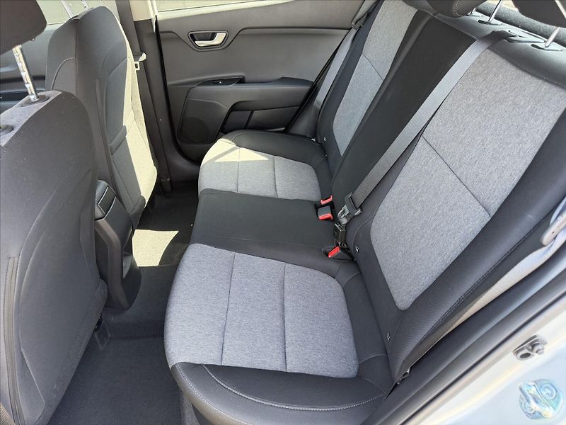 Kia Stonic (2026) 1,0 T-GDI DCT SPIN - fotka 11 z 12