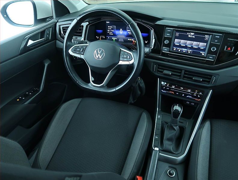 Volkswagen Taigo (2022) Life 1.0 TSI - fotka 7 z 19
