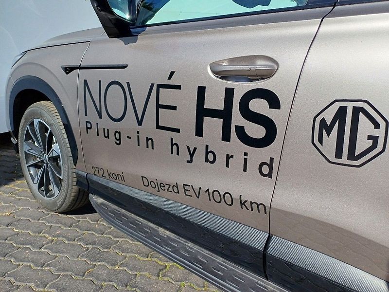 MG HS PHEV 1.5T EXCLUSIVE - fotka 5 z 23