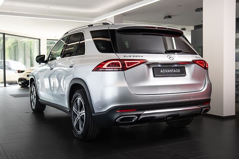 Mercedes-Benz GLE 350d 4MATIC / vzduch - fotka 4 z 21