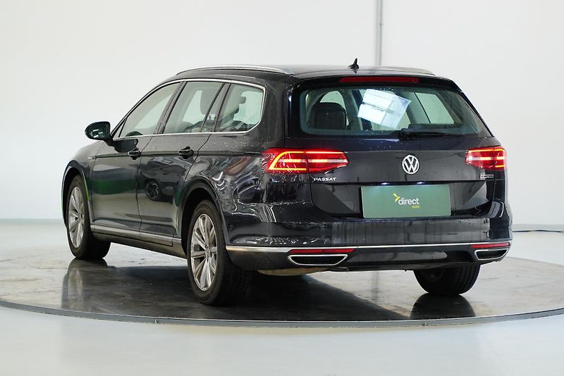 Volkswagen Passat - fotka 3 z 6