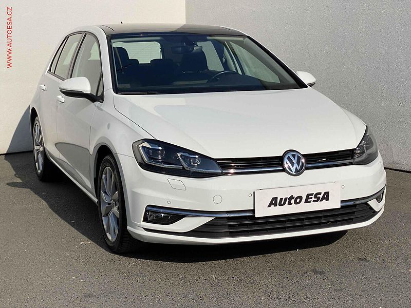 Volkswagen Golf (2017) 1.5TSi, Highline, LED, šíbr - fotografie inzerátu