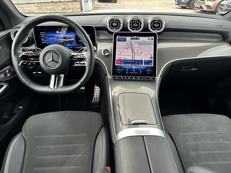 Mercedes-Benz GLC 300 de 4MATIC AMG linie - fotka 9 z 13
