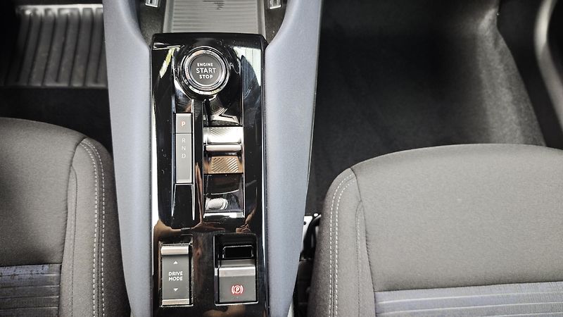 Alfa Romeo Junior (2026)  1,2 T 145 PS automat - fotka 25 z 38