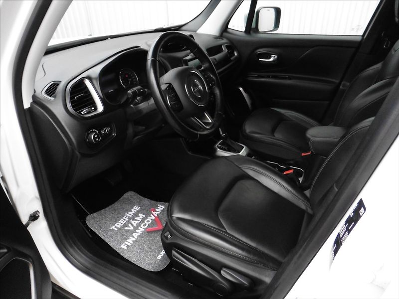 Jeep Renegade 2.0 Mjt 140k Limited 4WD - fotka 9 z 23