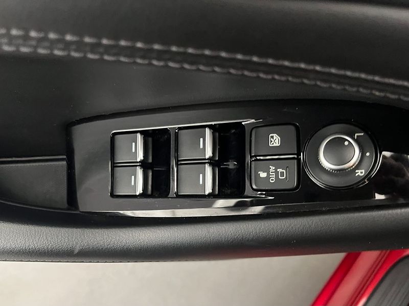 Mazda 6 SKYACTIV-G 194 Sports-Line - fotka 12 z 45
